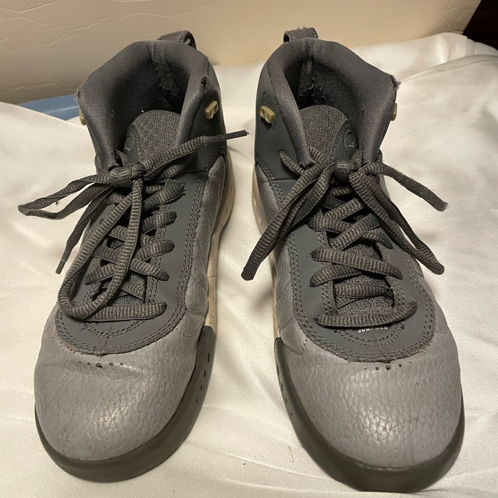Old Jordan  jumpman sneakers